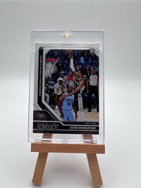 Victor Wembanyama rookie card. 1/4444